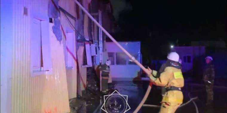 БҚО-да әкімшілік ғимарат отқа оранды (ВИДЕО)