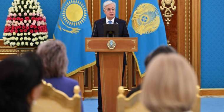 Президент Қасым-Жомарт Тоқаев ұстаздар қауымын құттықтады