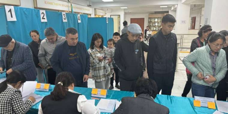 Алматылықтар АЭС құрылысы бойынша референдумда белсенді