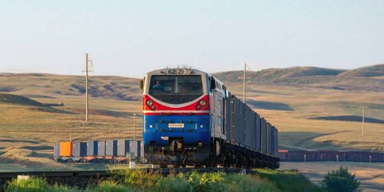 Ақмола облысында пойыз рельстен шығып кетті