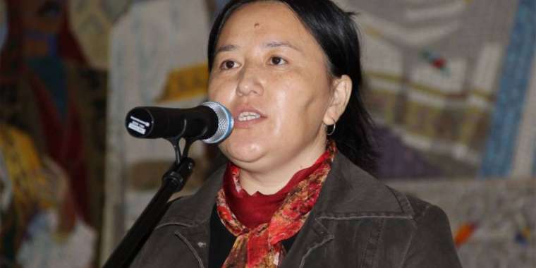 Ақын Гүл Зарқұмар өлеңдері