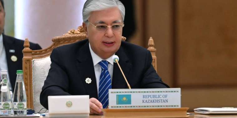 Тоқаев: Қазақ-түрікмен халықтарының тамыры – бір, тарихы – ортақ