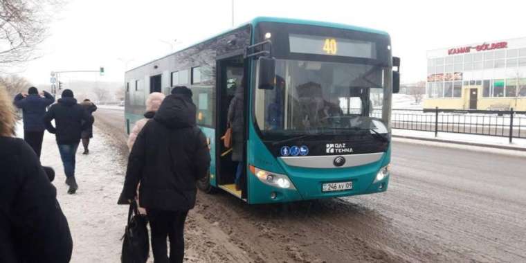 Қарағандыда көктайғақтан қоғамдық көлік жаяуды қағып өлтірді