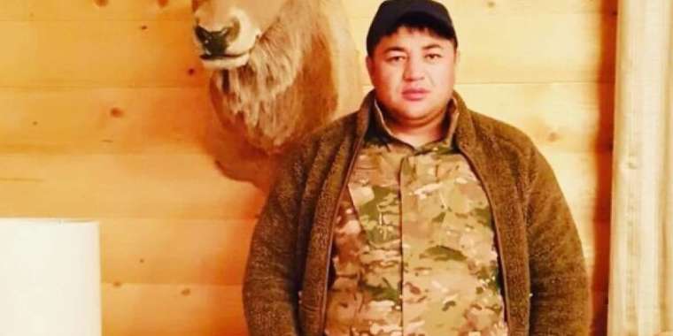 «Адвокат жалдадым»: Талғардағы қылмыстық топтың басшысы делінген Хасан Қасымбаев ел алдына шықты