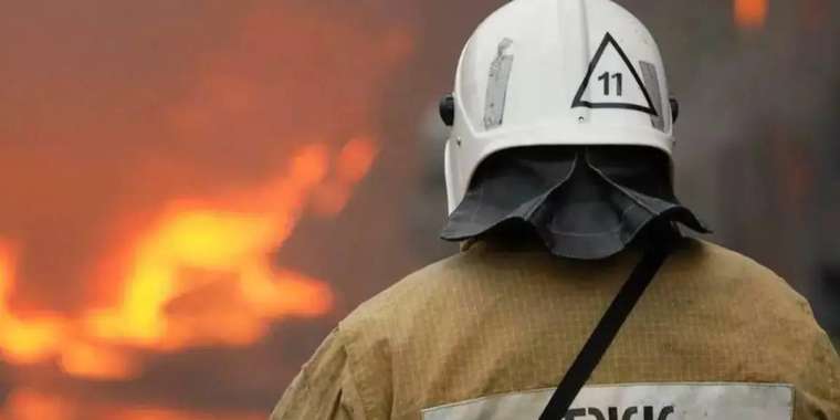 Астанада жатақханадан өрт шығып, бес адам уланып қалды