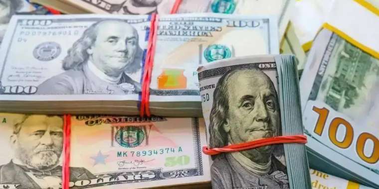 Ақша айырбастау пункттерінде доллар қанша теңгеден саудаланып жатыр?