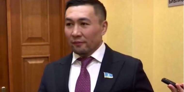 Ардақ Назаров «Хутор» бандасын біле ме?