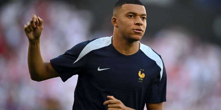 Мбаппенің басы дауға қалды