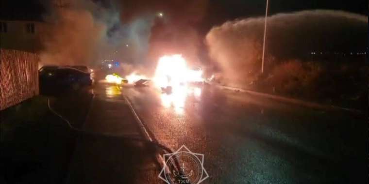 Астанада газ баллондары тиелген көлік өртенді