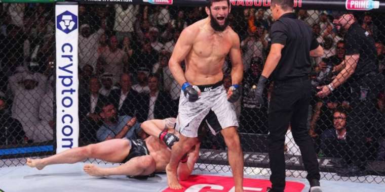 Чимаев қарсыласын қылқындырып тастады