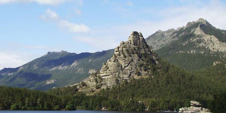 Бурабайда серіктестік жұрттың 10 мың гектар жерін сатып жіберген