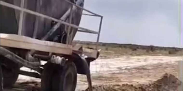 Түркістан облысында радиоактивті қалдықтар далаға төгіліп жатыр