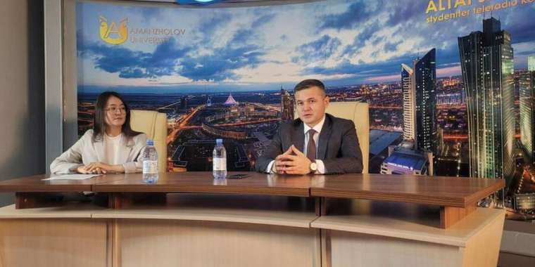 Студенттер телеарна мен театр саласын меңгеріп жатыр