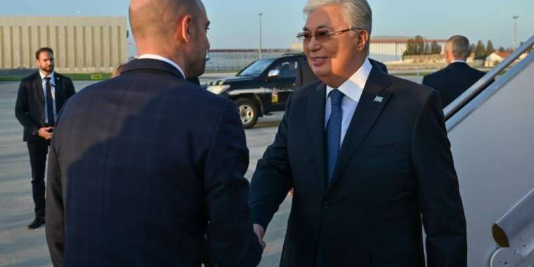 Қасым-Жомарт Тоқаев Францияға мемлекеттік сапармен барды