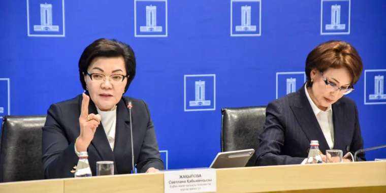 Ең сексуалды қара порно жұлдыздар Мысина жалаңаш