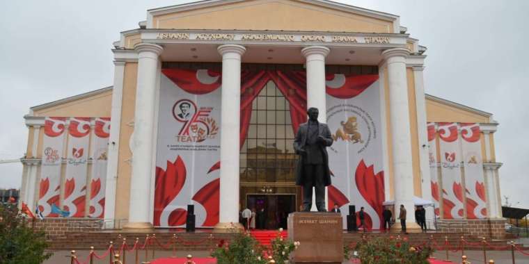 В Шымкенте открылся международный театральный фестиваль 