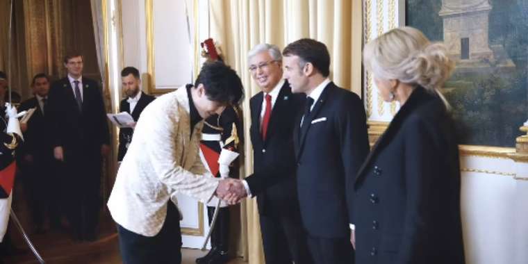 «Жұмаққа жетелейді»: Француздар Димаштың дауысына тәнті болды