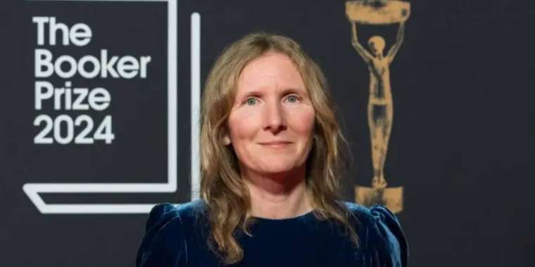Ғарыш туралы роман Букер сыйлығын алды