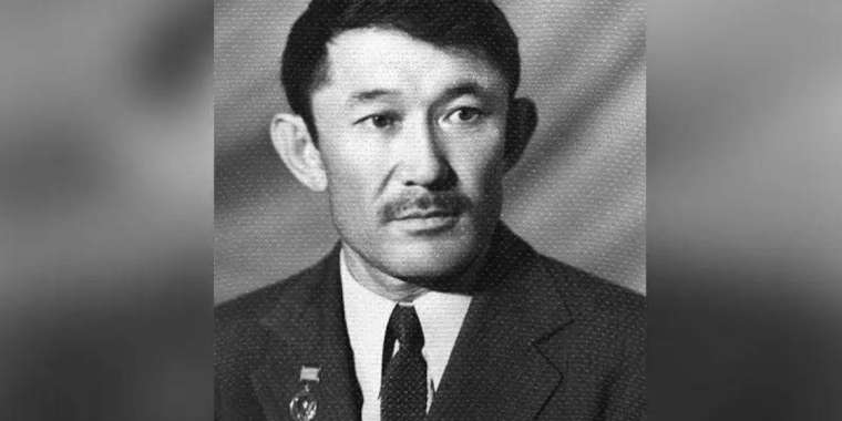 Шәмшінің әніне авторлық қоғам 18 мың теңге төлеген. Мәжілісте заң жобасы талқылануда