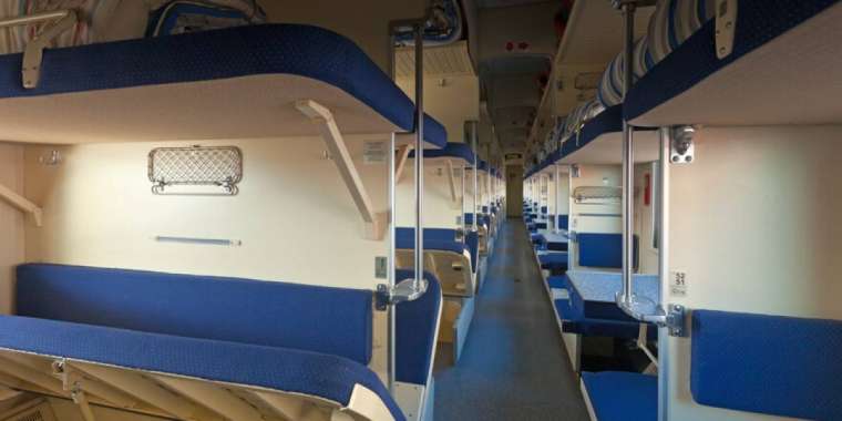 Пойызда ішімдік ішкен жолаушыларға айыппұл салынды