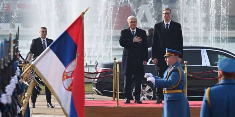 Сербия сарайында президент Қасым-Жомарт Тоқаевты ресми қарсы алу рәсімі өтті
