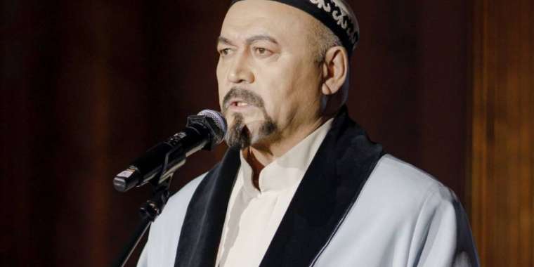 «Әйелдердің айтқанынан шыға алмайды»: Болат Әбділманов ер адамдарға үндеу жасады