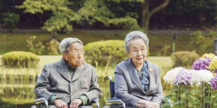 Жапония ханшайым Юрикомен қоштасты