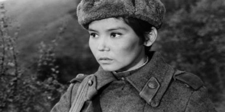 Қазақтың батыр қызы Мәншүк Мәметова