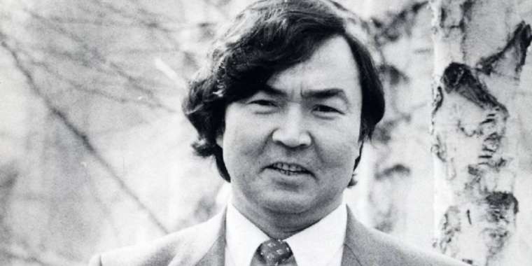 Ақын Олжас Сүлейменов өлеңдері