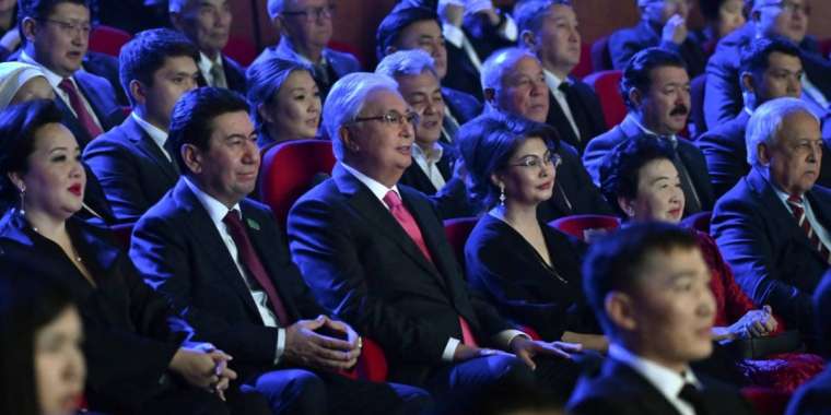 Президент Шөмішбай Сариевтің шығармашылығына арналған концертті тамашалады