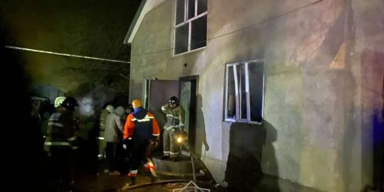 Жамбыл облысында кейуана мен 4 бала өрттен құтқарылды