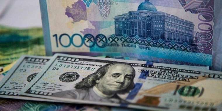 Доллар бағасы 518 теңгеге жетті