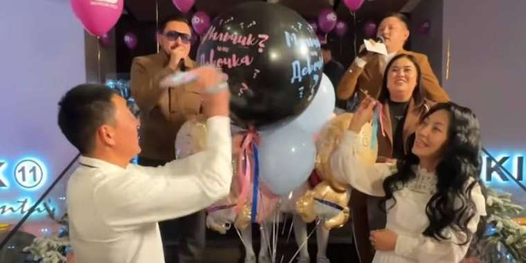 Дариға Бадықова 10 жыл сәби күткен отбасына ерекше сый жасады