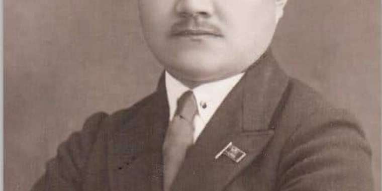 Алаш арысы Смағұл Сәдуақасов