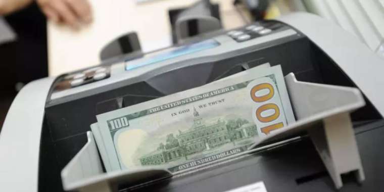 Бізді дефолт күтіп тұр ма? Министр Байбазаров не дейді?