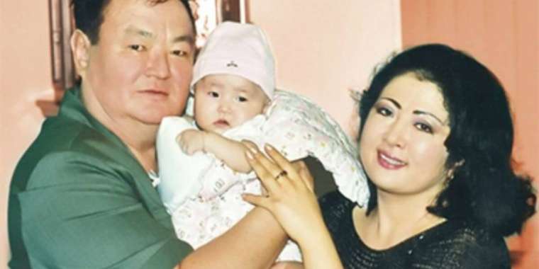 «Мені қарғап, көргісі келмеген»:  Мақпал Жүнісова ескерткіштің ашылуына неге бармағанын айтты