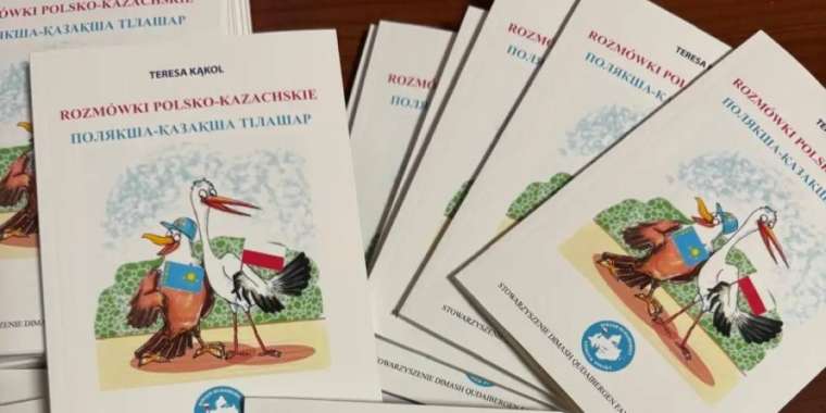Димаштың жанкүйерлері тұңғыш поляк-қазақ сөздігін шығарды