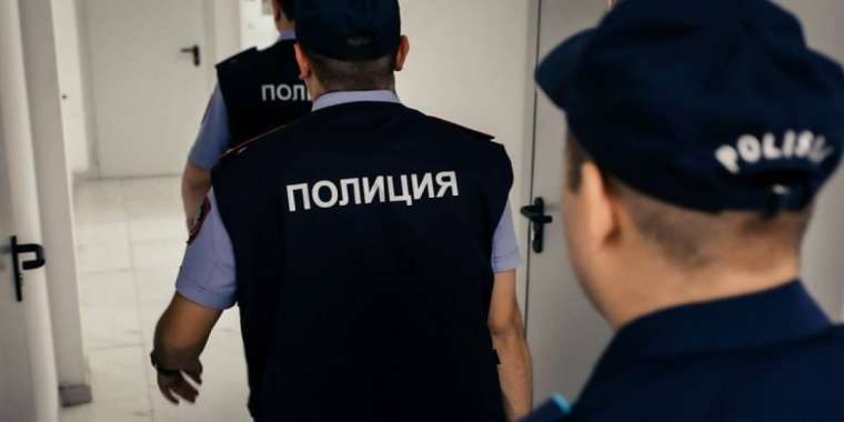 Алматыда мектеп жанынан ер адамның мәйіті табылды