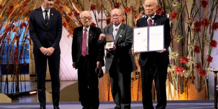 Биыл Нобель сыйлығын алған жапониялық қариялар ядролық қарудан бас тартуға үндеді