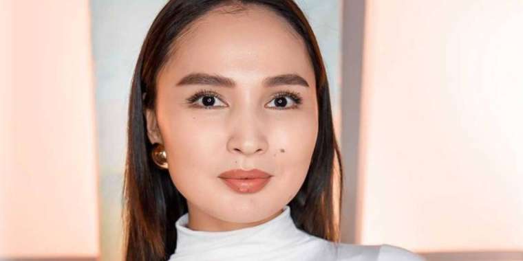 Алаяқтан алданған халыққа көмектескім келеді - Жұлдыз Әбдукәрімова