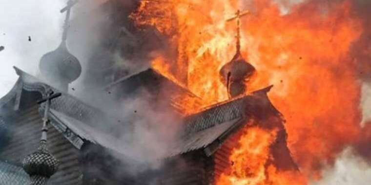 Зеленский: Ресей 50 діни қызметкерді өлтіріп, 700 шіркеуді жойды