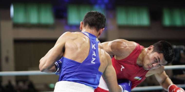 Алтын алған өзбек боксшы шеттетіліп, Абылайхан Жүсіпов чемпион атанды