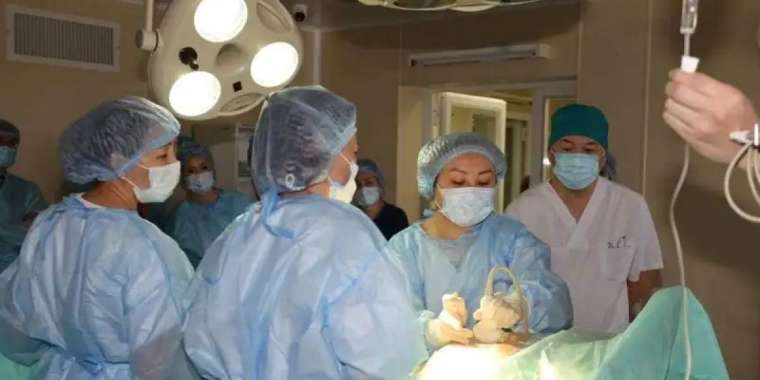 Астанада жүкті әйелге ерекше – фетальды хирургия отасы жасалды