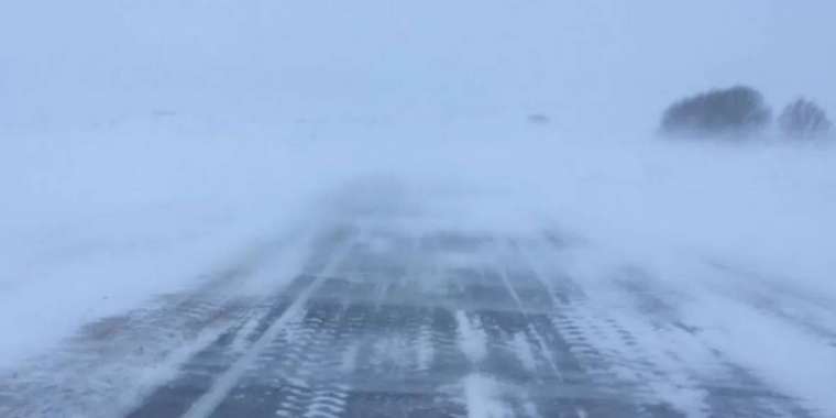 Жетісуда жолда қалған 6 адам эвакуацияланды