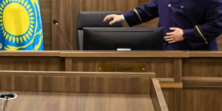 «ҚазАвтоЖол»-дың бұрынғы төрағасы жемқорлықпен сотталды