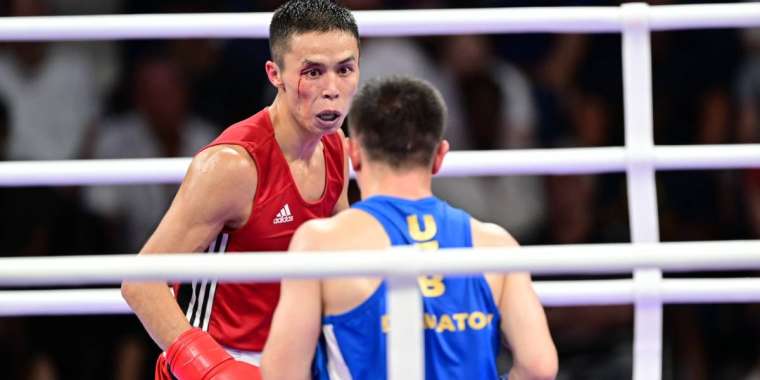 Сәкен Бибосынов өзбек боксшысынан жеңілуіне не себеп болғанын мәлімдеді