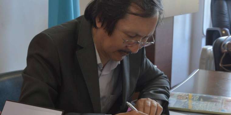 Тұрсынжан Шапай. Қазақпен саудаласу