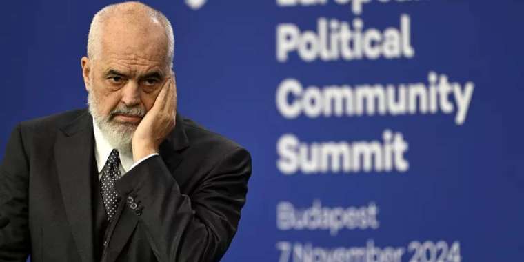 Албания TikTok желісін бір жылға шектеді