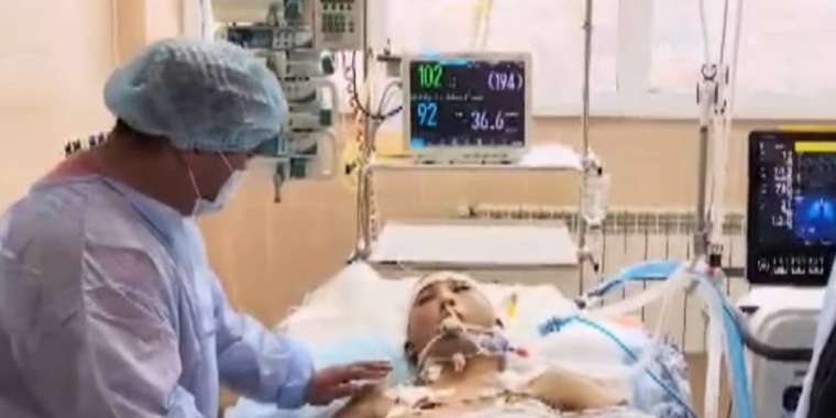 Ұшақ апатынан зардап шеккен қырғызстандық Ринат Асанов есін жиды