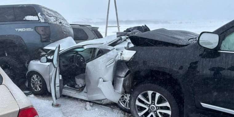 ҚазАвтоЖол: Ақмолада жаппай жол апаты кезінде 95 көлік соқтығысты